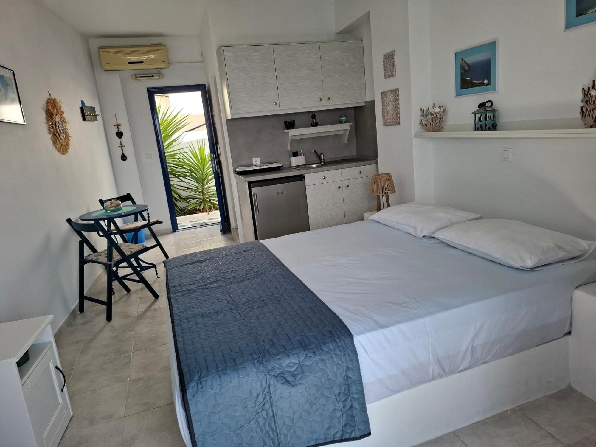 Vrahos Rooms - Studios Alopronia 外观 照片